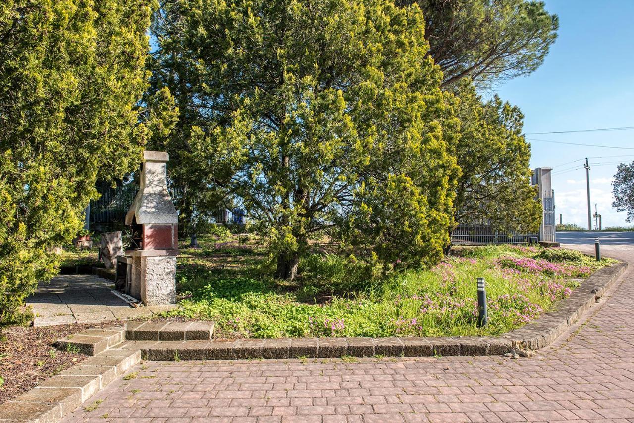 A11 - Varano, Delizioso Trilocale Con Giardino Ancona Exterior photo